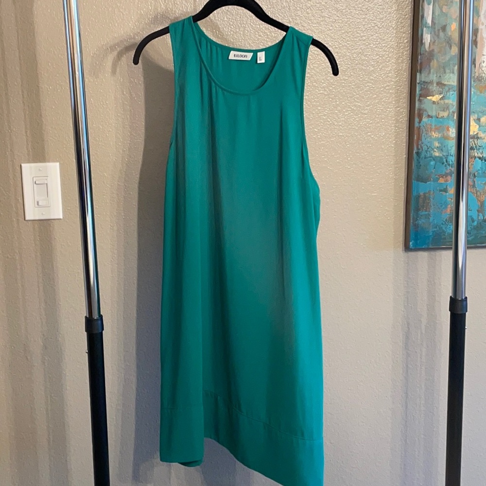 Tildon green dress